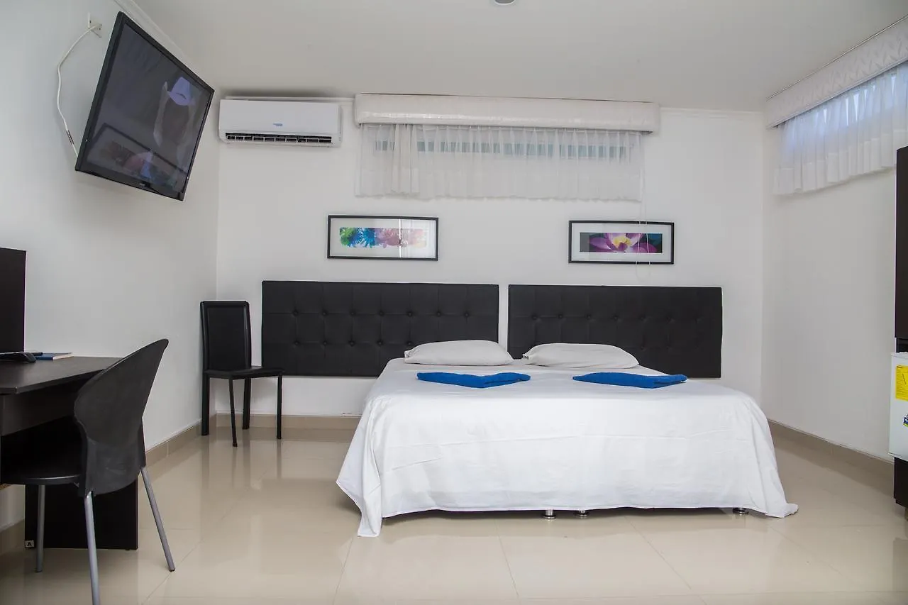 Hotel Rodadero Real Σάντα Μάρτα 3*,
